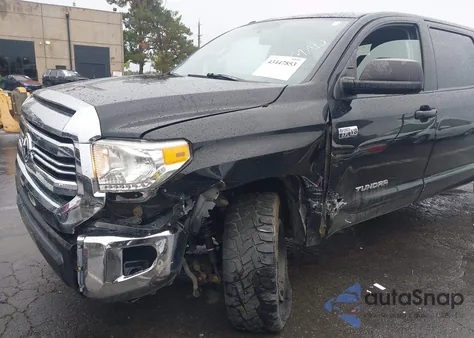 2017 Toyota Tundra Sr5 5.7L V8 из США, поврежденный, VIN 5TFDY5F14HX615869